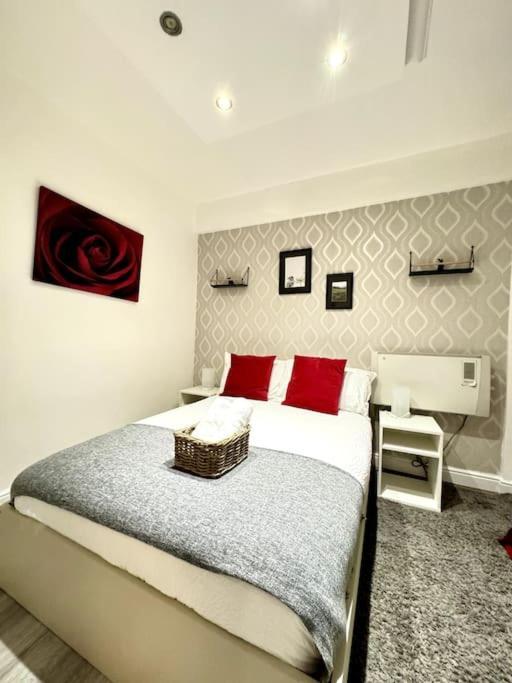 Centrally-Located Gem In Marble Arch, Londra Exterior foto